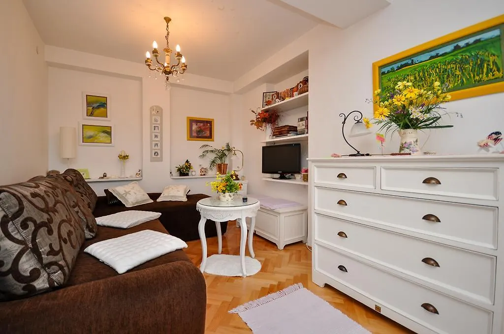 Apartments Iskra Split 3*,  Croatia